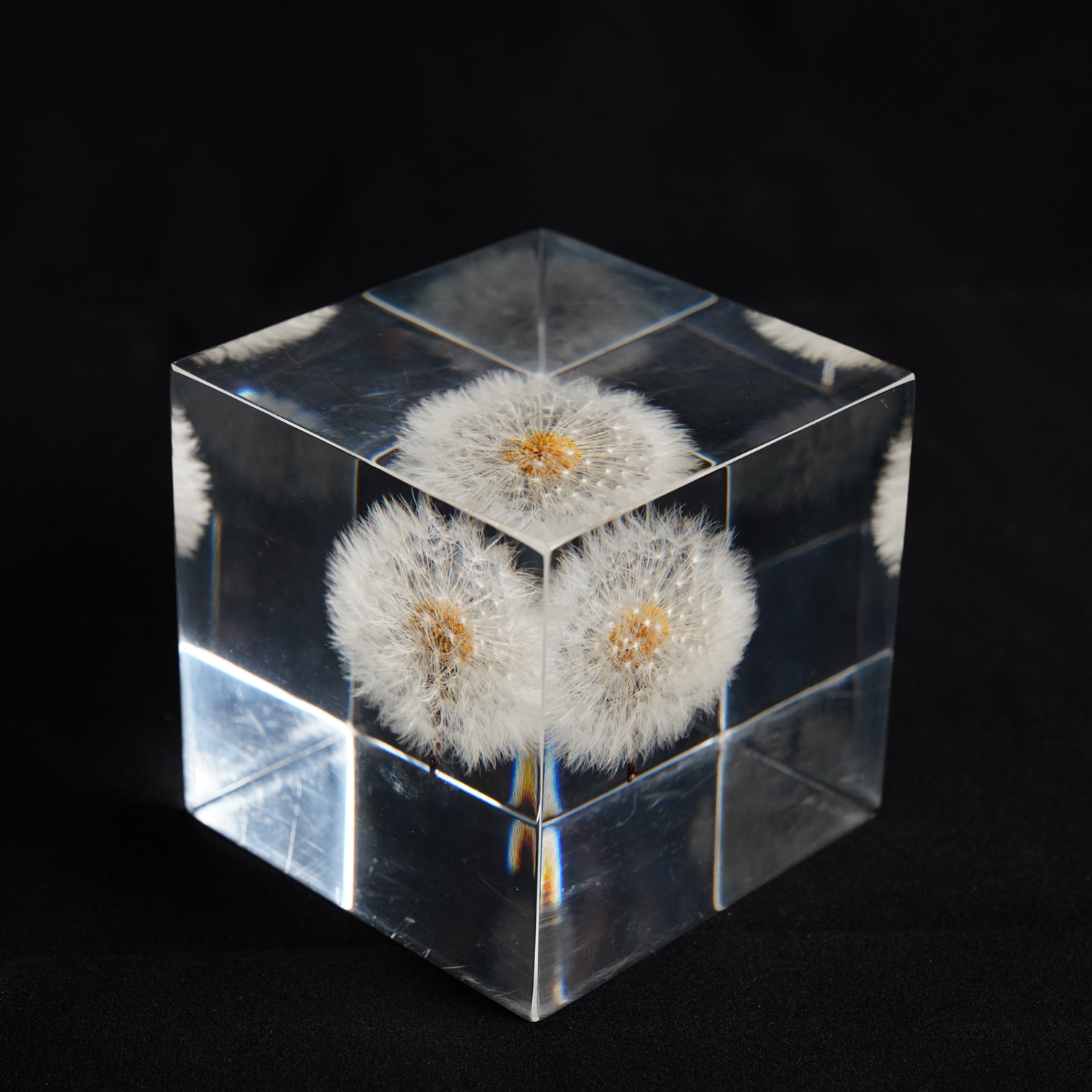 Crystal cube (22)