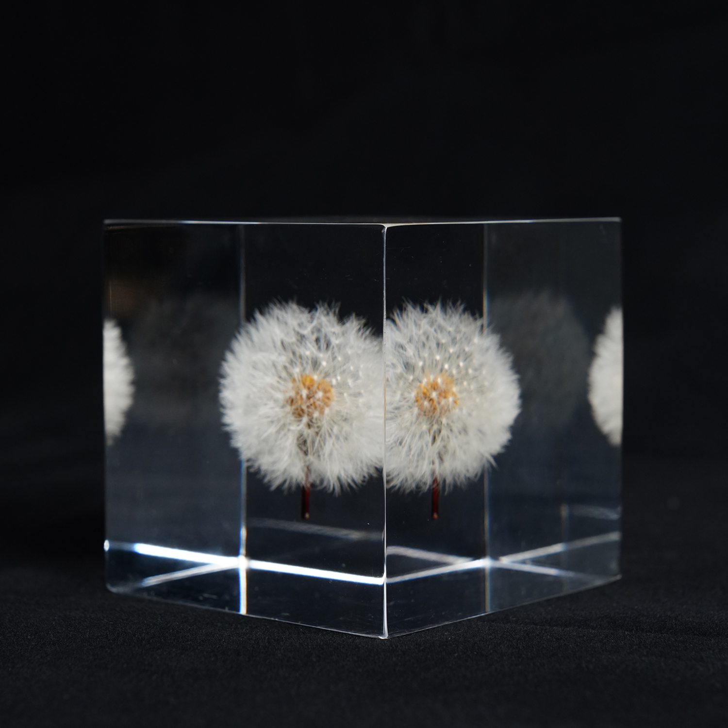 Crystal cube (8)