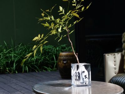 Ink-wash style vase (5)